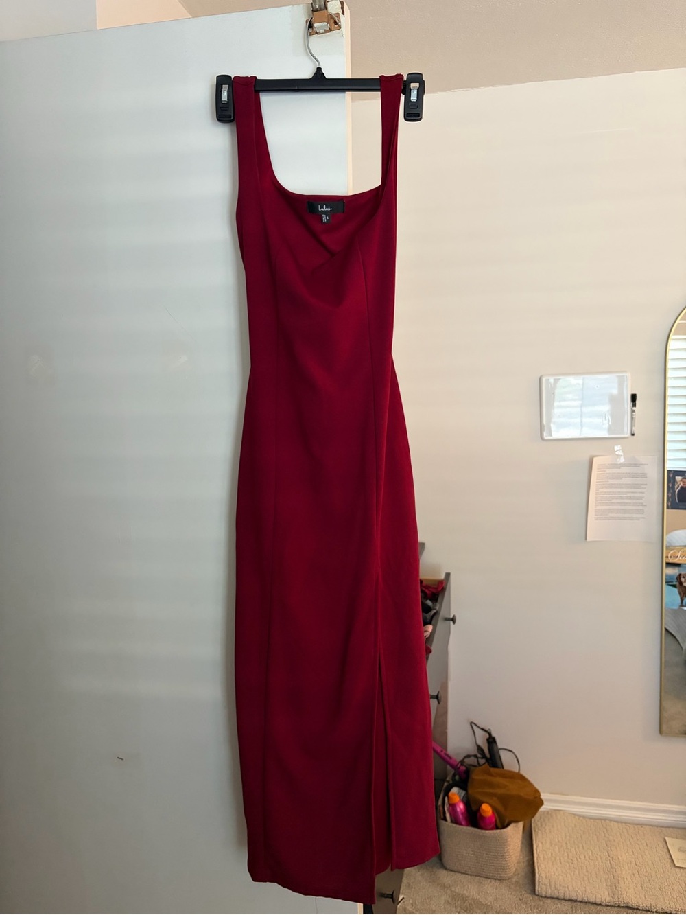 Lulu's Sleek Burgundy Scoop-Neck Maxi Dress
